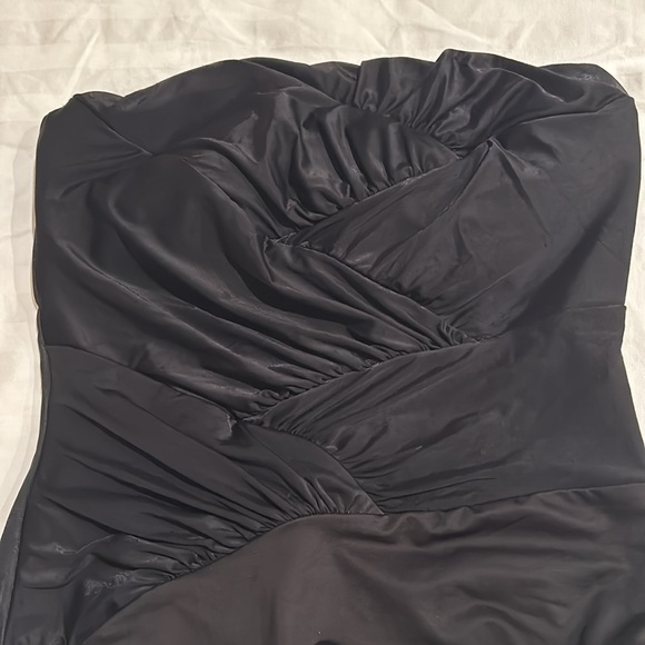 Magic Suit Strapless Black Women’s Bathing suit / size 8 - Picture 2 of 6